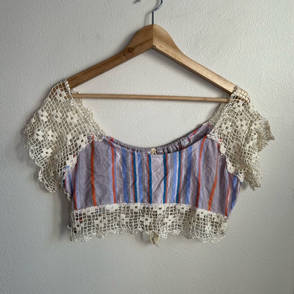 FREE PEOPLE Flawed Aruba Crochet Lace Bohemian Style Striped Crop Top Size M - Picture 8 of 12